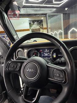 جیپ رانگلەر